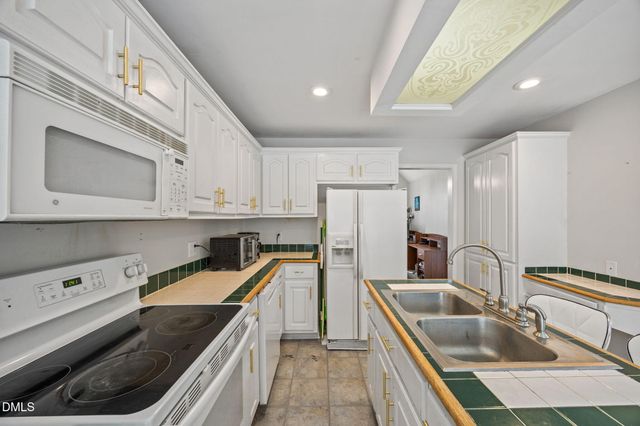 3813 Long Meadow Drive, Mebane, NC 27302