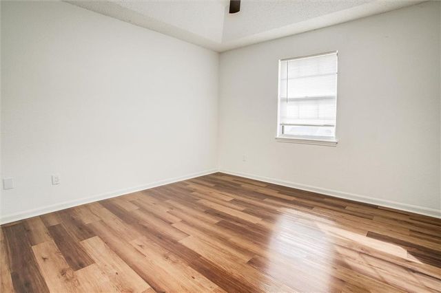 8516 Ditzler Avenue, Raytown, MO 64138