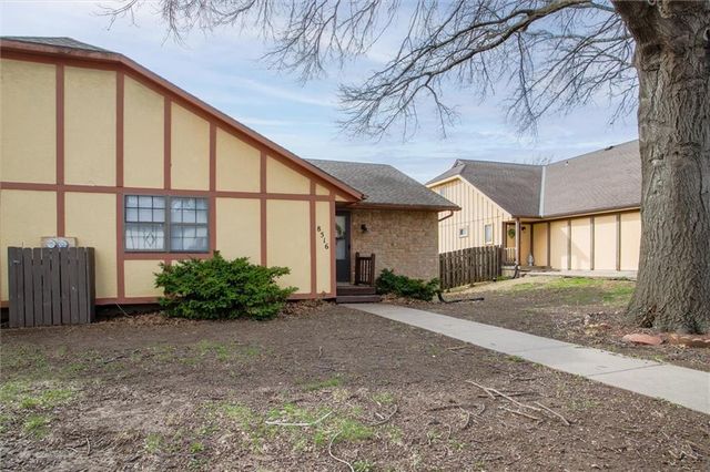 8516 Ditzler Avenue, Raytown, MO 64138