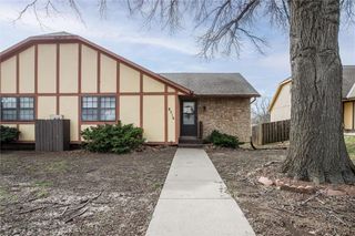 8516 Ditzler Avenue, Raytown, MO 64138