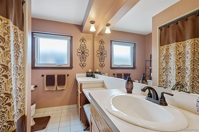 13443 Haupt Drive, Warren, MI 48088