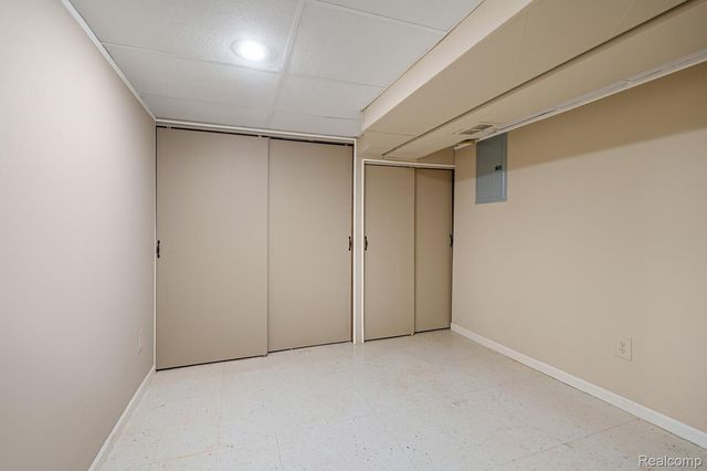 13443 Haupt Drive, Warren, MI 48088