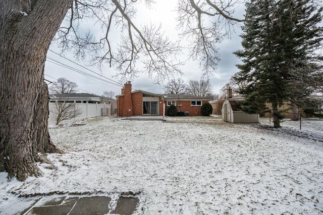 13443 Haupt Drive, Warren, MI 48088