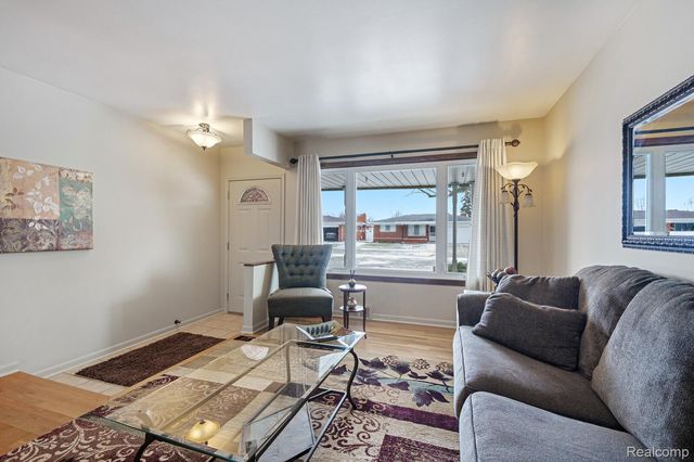 13443 Haupt Drive, Warren, MI 48088