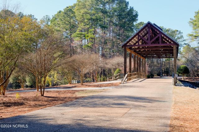 114 Firethorn Circle, Wallace, NC 28466