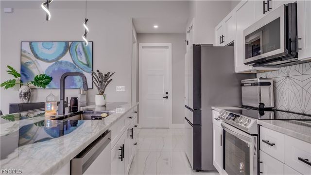 4211 10th ST SW, Lehigh Acres, FL 33976