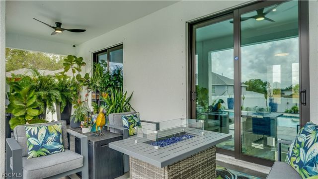 4211 10th ST SW, Lehigh Acres, FL 33976