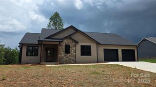 1060 Hawksbill Drive, Morganton, NC 28655