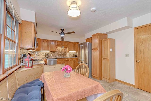 2989 Fair Oaks Drive, Norton, OH 44203