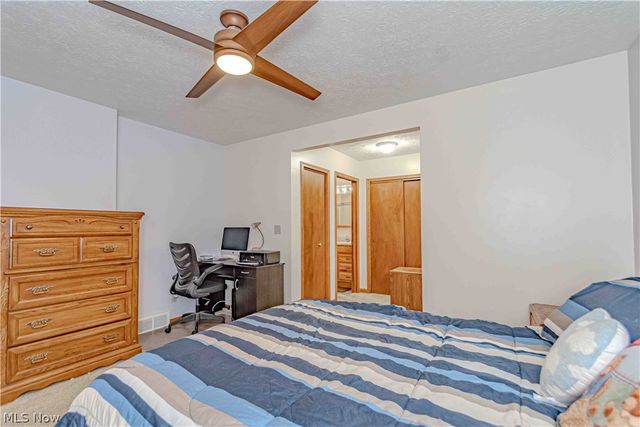 2989 Fair Oaks Drive, Norton, OH 44203