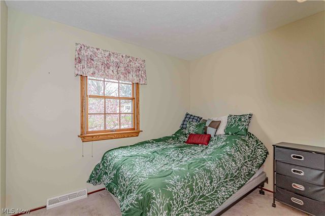 2989 Fair Oaks Drive, Norton, OH 44203
