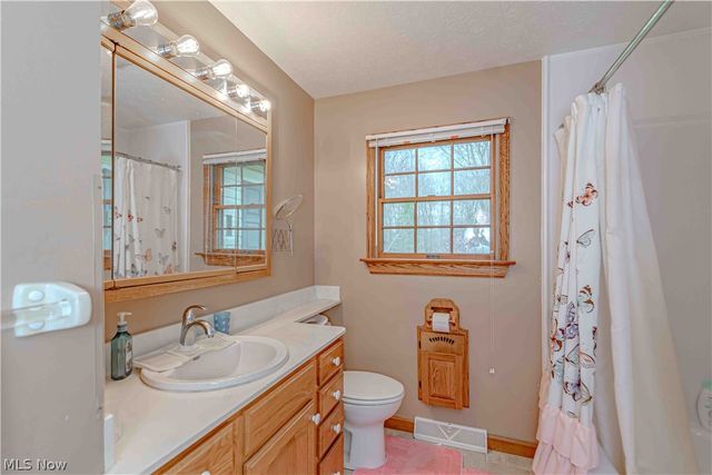 2989 Fair Oaks Drive, Norton, OH 44203