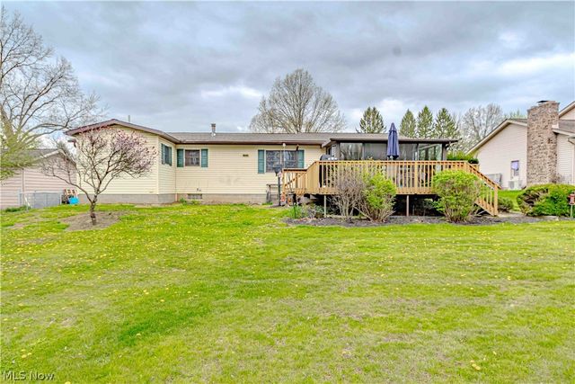 2989 Fair Oaks Drive, Norton, OH 44203