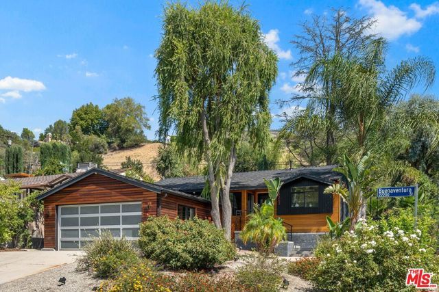 22263 Buena Ventura Street, Woodland Hills (los Angeles), CA 91364