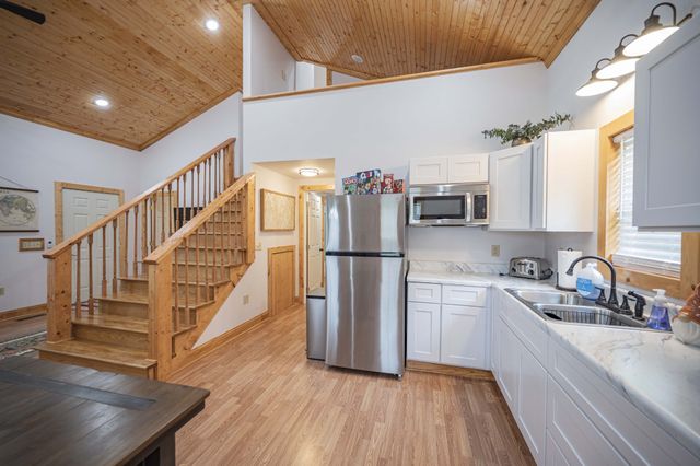 2281 Jefferson Rd, Smithville, TN 37166