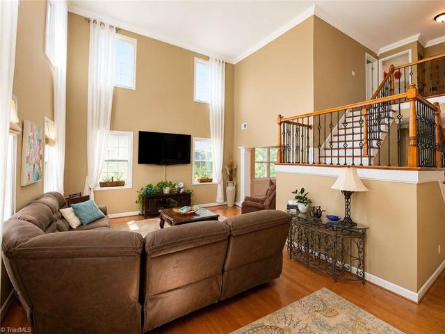 4617 Dry Creek Court, High Point, NC 27265