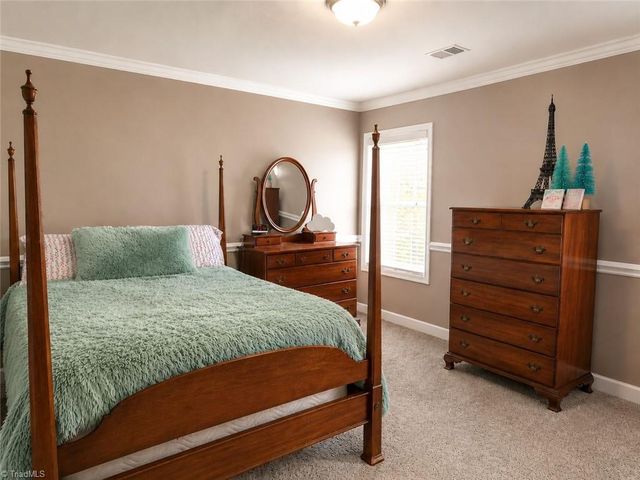 4617 Dry Creek Court, High Point, NC 27265