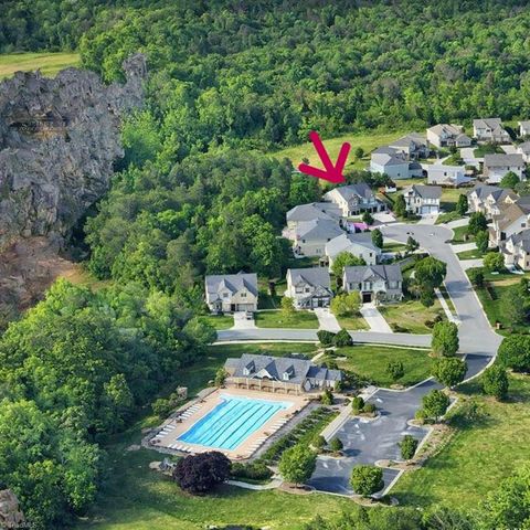 4617 Dry Creek Court, High Point, NC 27265