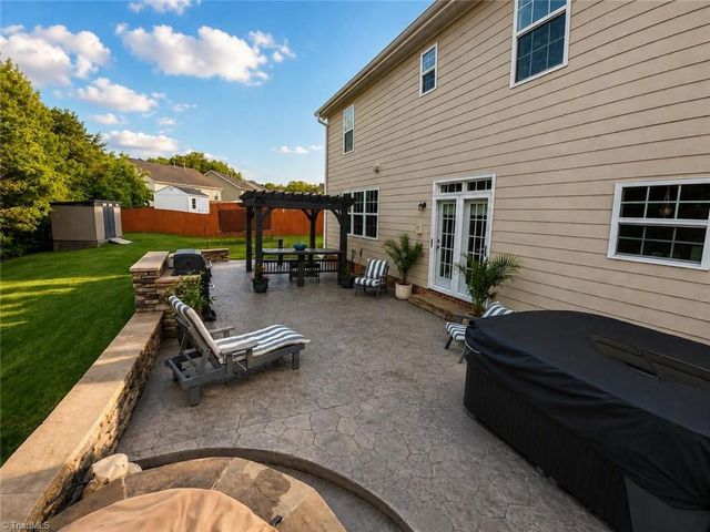 4617 Dry Creek Court, High Point, NC 27265
