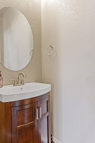 1383 Peppoli Loop SE, Rio Rancho, NM 87124