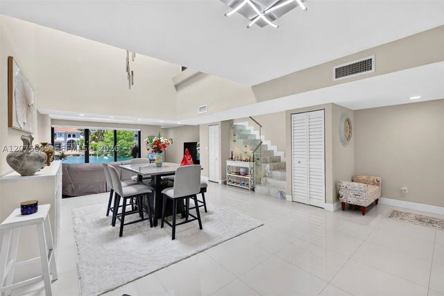 203 Poinciana Dr 103, Sunny Isles Beach, FL 33160