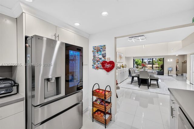203 Poinciana Dr 103, Sunny Isles Beach, FL 33160