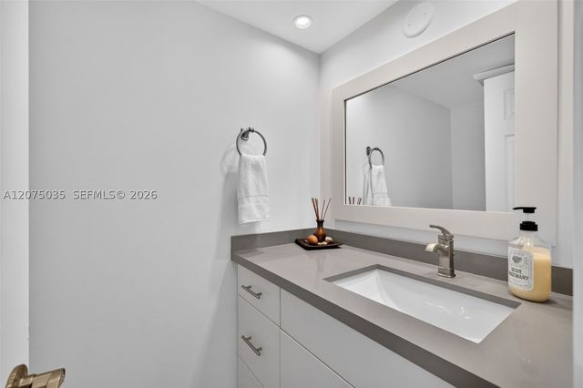 203 Poinciana Dr 103, Sunny Isles Beach, FL 33160