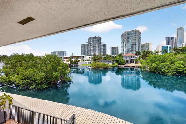 203 Poinciana Dr 103, Sunny Isles Beach, FL 33160