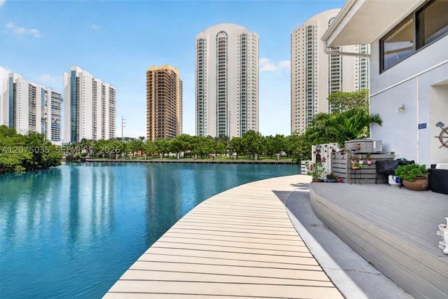 203 Poinciana Dr 103, Sunny Isles Beach, FL 33160