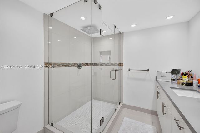 203 Poinciana Dr 103, Sunny Isles Beach, FL 33160