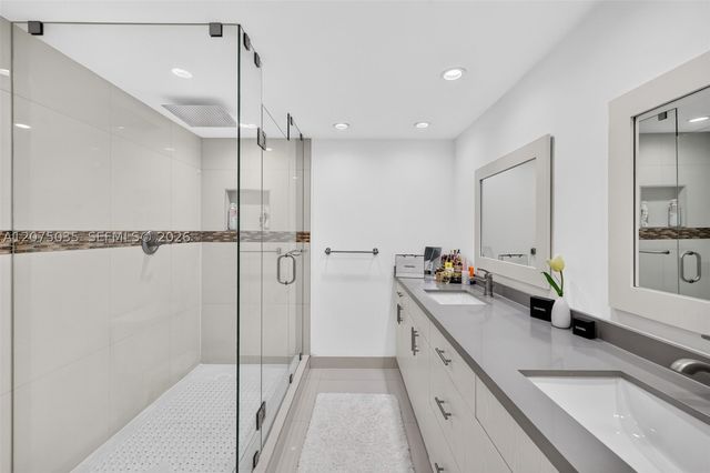 203 Poinciana Dr 103, Sunny Isles Beach, FL 33160