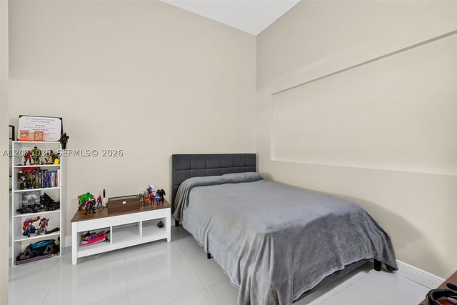 203 Poinciana Dr 103, Sunny Isles Beach, FL 33160