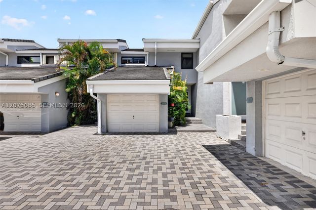 203 Poinciana Dr 103, Sunny Isles Beach, FL 33160