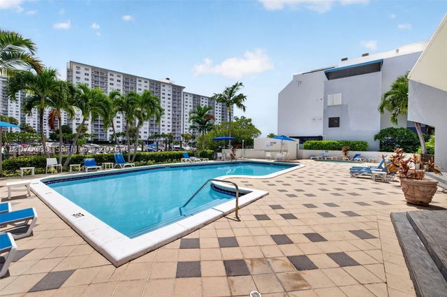 203 Poinciana Dr 103, Sunny Isles Beach, FL 33160