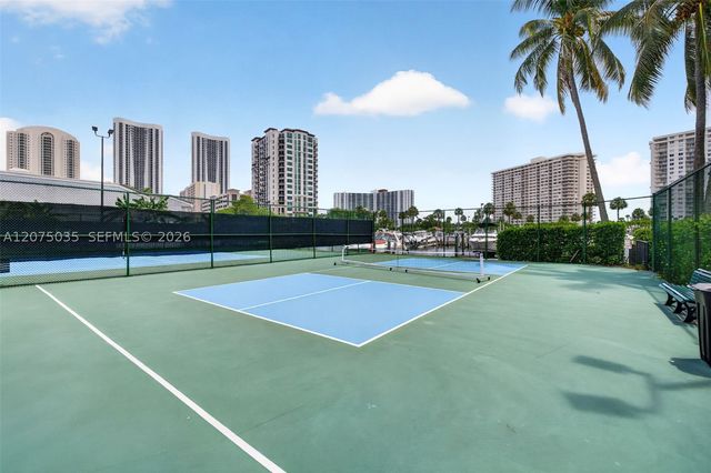 203 Poinciana Dr 103, Sunny Isles Beach, FL 33160