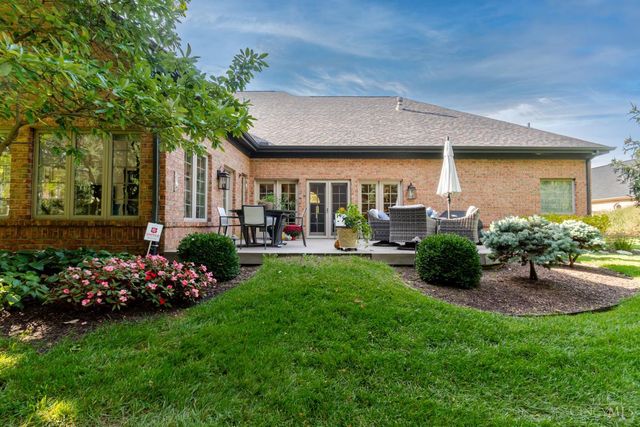 1053 Charter Place, Centerville, OH 45458