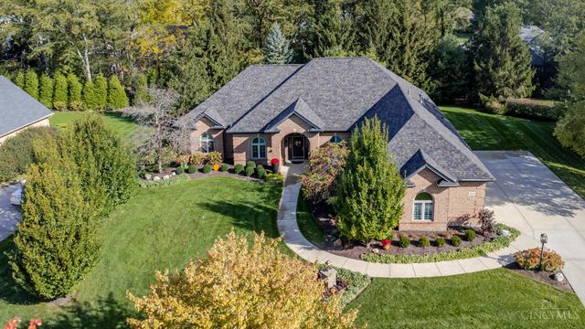 1053 Charter Place, Centerville, OH 45458