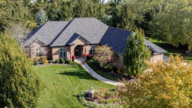 1053 Charter Place, Centerville, OH 45458