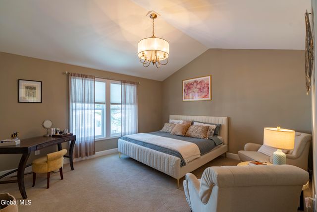 10 Maria Lane, Saratoga Springs, NY 12866