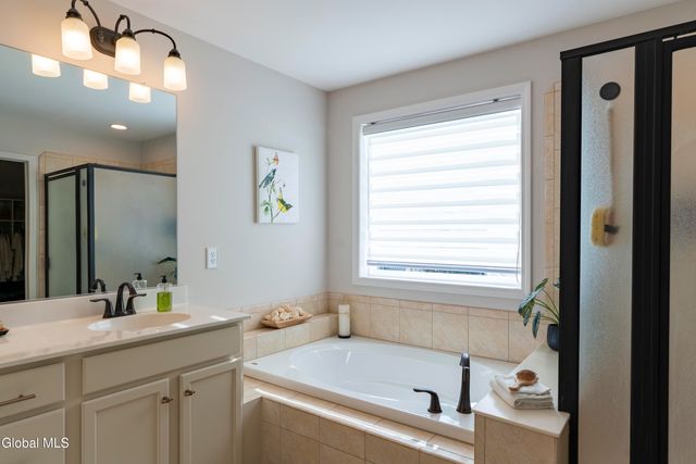 10 Maria Lane, Saratoga Springs, NY 12866