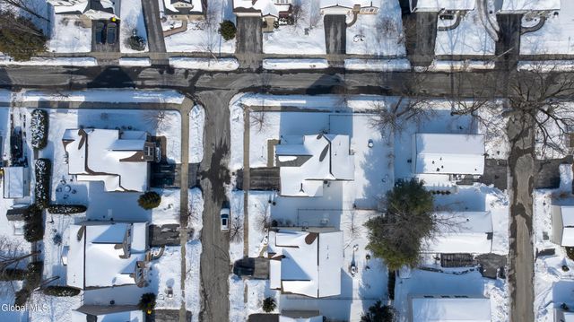 10 Maria Lane, Saratoga Springs, NY 12866