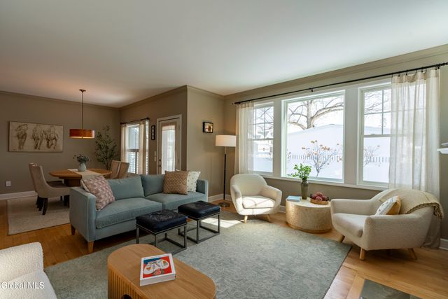 10 Maria Lane, Saratoga Springs, NY 12866