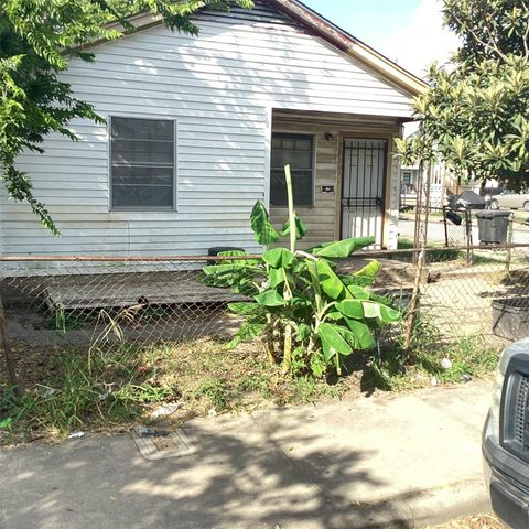 3450 Drew Street, Houston, TX 77004