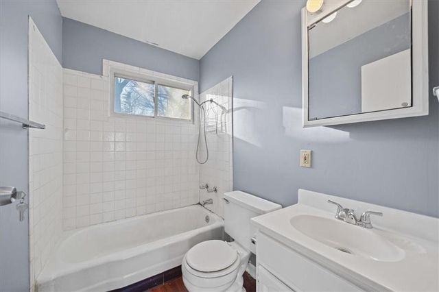 9918 Benson Street, Overland Park, KS 66212