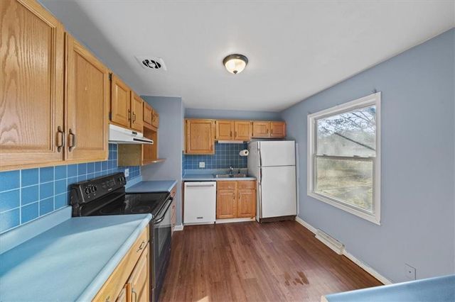 9918 Benson Street, Overland Park, KS 66212