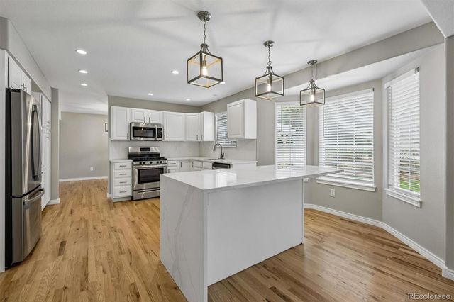 2038 Falcon Drive, Longmont, CO 80503