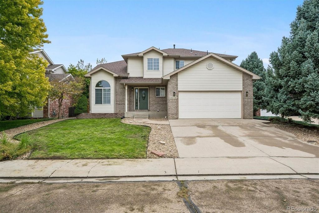 2038 Falcon Drive, Longmont, CO 80503