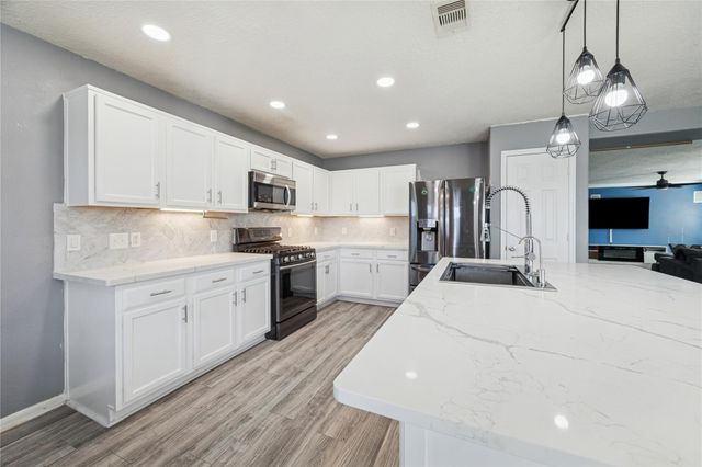 12223 Windsor Bay Court, Tomball, TX 77375