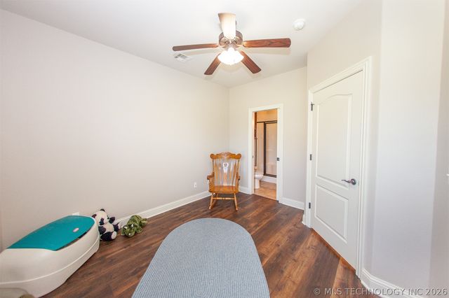 5610 Nottingham Place, Bartlesville, OK 74006