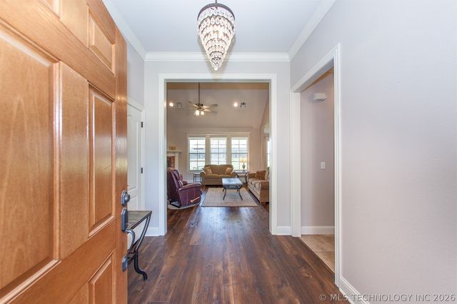 5610 Nottingham Place, Bartlesville, OK 74006
